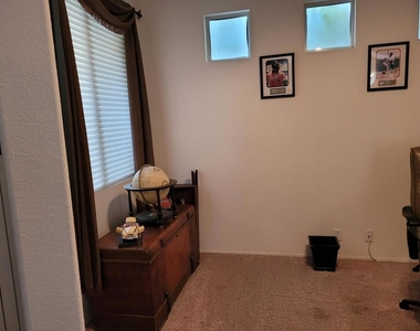 29704 W Trancas Drive - Photo Thumbnail 13