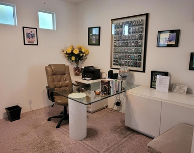 29704 W Trancas Drive - Photo Thumbnail 12