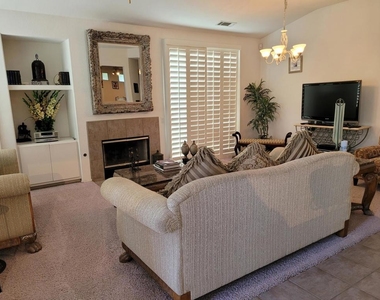 29704 W Trancas Drive - Photo Thumbnail 7
