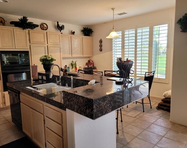 29704 W Trancas Drive - Photo Thumbnail 9