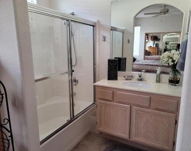 29704 W Trancas Drive - Photo Thumbnail 17