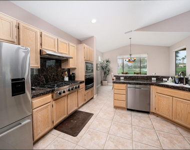 29631 W Trancas Drive - Photo Thumbnail 10
