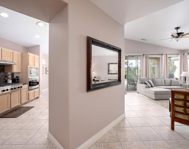 29631 W Trancas Drive - Photo Thumbnail 9