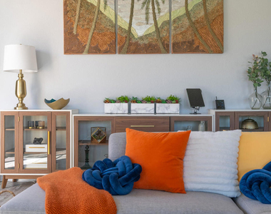 29578 W Laguna Drive - Photo Thumbnail 10