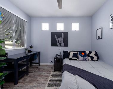 29578 W Laguna Drive - Photo Thumbnail 19