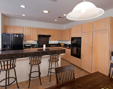 29488 W Laguna Drive - Photo Thumbnail 6