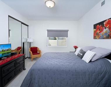 28868 Isleta Court - Photo Thumbnail 5