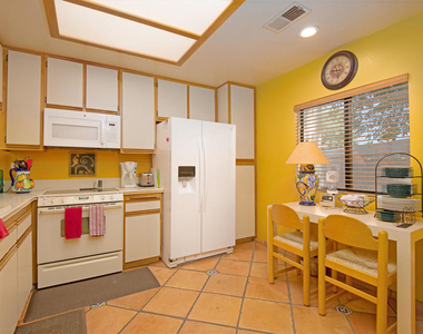 28859 Desert Princess Drive - Photo Thumbnail 6