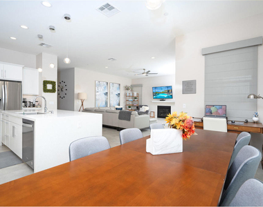 67385 Zuni Court - Photo Thumbnail 11