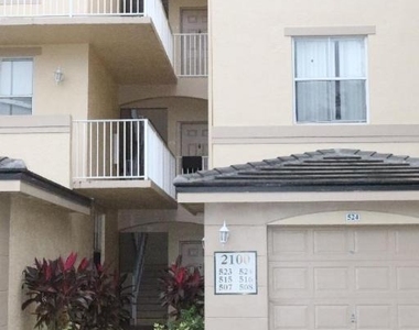 2100 Greenview Shores Boulevard - Photo Thumbnail 6