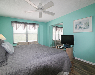 886 Windermere Way - Photo Thumbnail 24