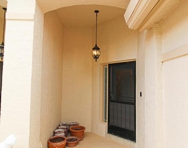 886 Windermere Way - Photo Thumbnail 3