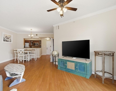 975 Nw Flagler Avenue - Photo Thumbnail 28