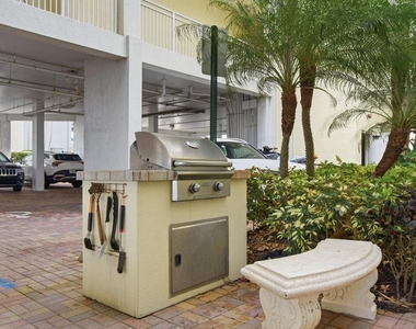 975 Nw Flagler Avenue - Photo Thumbnail 33