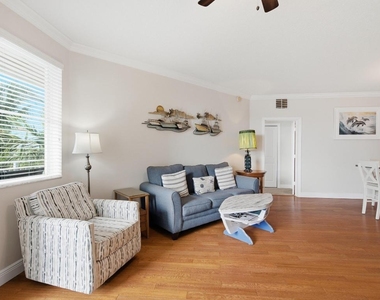 975 Nw Flagler Avenue - Photo Thumbnail 12