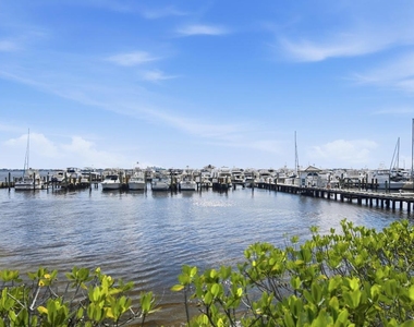 975 Nw Flagler Avenue - Photo Thumbnail 34