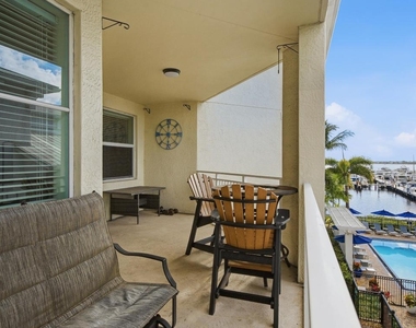 975 Nw Flagler Avenue - Photo Thumbnail 20