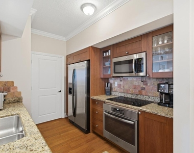 975 Nw Flagler Avenue - Photo Thumbnail 25