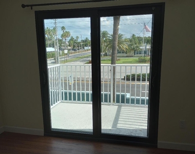 950 S Kanner Highway - Photo Thumbnail 7