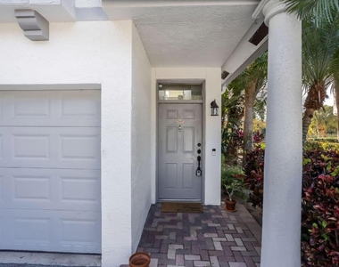 2044 Alta Meadows Lane - Photo Thumbnail 2