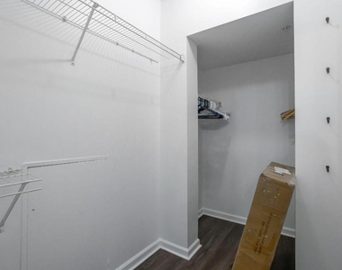 2044 Alta Meadows Lane - Photo Thumbnail 23