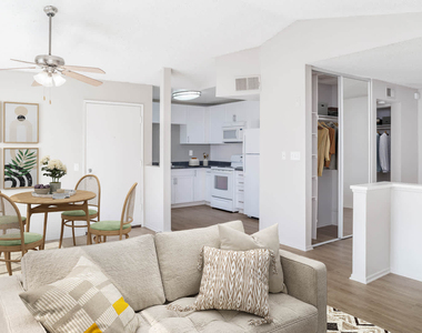 650 W. Broadway - Photo Thumbnail 9