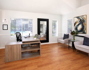 650 W. Broadway - Photo Thumbnail 14