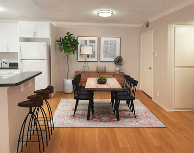 650 W. Broadway - Photo Thumbnail 6