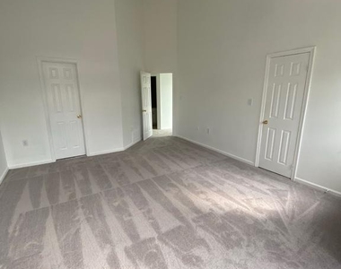 8013 Hilliard Drive - Photo Thumbnail 8