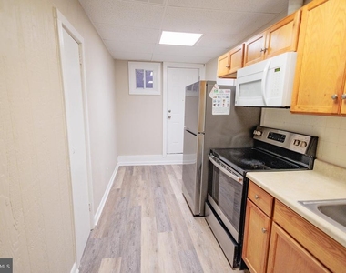14 W High Street - Photo Thumbnail 5