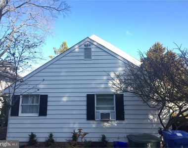 213 Laurel Avenue - Photo Thumbnail 1