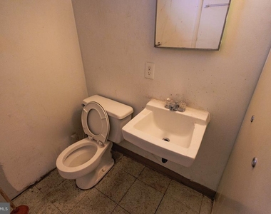 213 Laurel Avenue - Photo Thumbnail 23