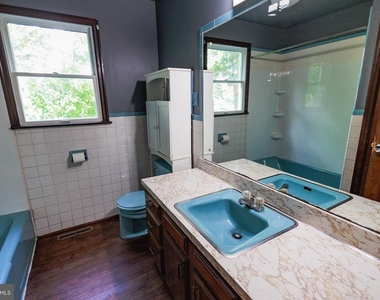 213 Laurel Avenue - Photo Thumbnail 15