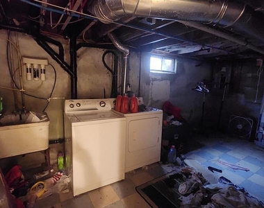 804 Carpenter Street - Photo Thumbnail 13