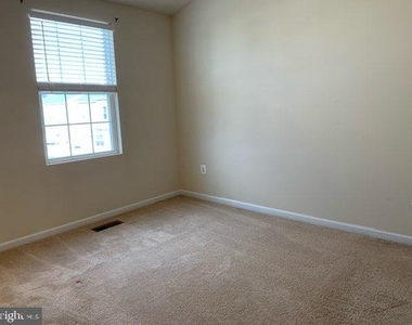 20549 Asheville Drive - Photo Thumbnail 3