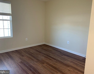 20549 Asheville Drive - Photo Thumbnail 14