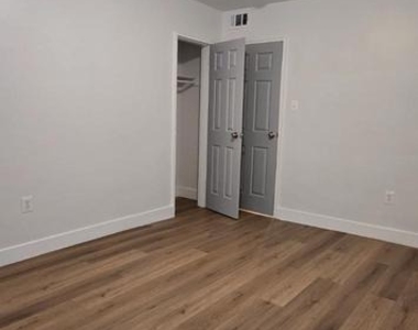 5601 Ne Nannie Helen Burroughs Avenue Ne - Photo Thumbnail 11