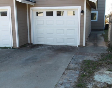 3904 Hudson Bend Rd - Photo Thumbnail 23