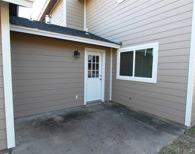 3904 Hudson Bend Rd - Photo Thumbnail 22