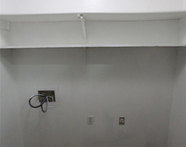 3904 Hudson Bend Rd - Photo Thumbnail 14