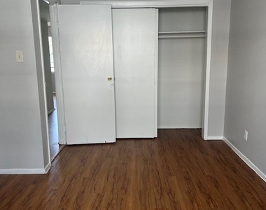 307 E 31st St - Photo Thumbnail 25