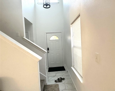 13609 Letti Ln - Photo Thumbnail 1