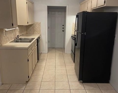 3700 Dustin Ct - Photo Thumbnail 15