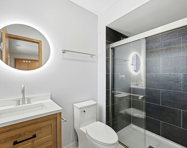 4311 N Grace Street - Photo Thumbnail 9
