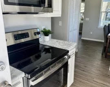 4608 Wheeler Avenue - Photo Thumbnail 8