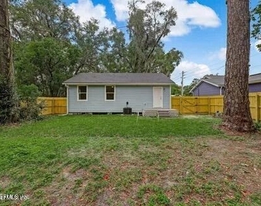 4608 Wheeler Avenue - Photo Thumbnail 15