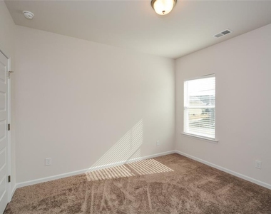 350 Cranston Drive - Photo Thumbnail 33