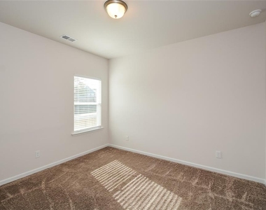 350 Cranston Drive - Photo Thumbnail 36