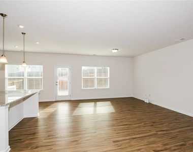 350 Cranston Drive - Photo Thumbnail 17