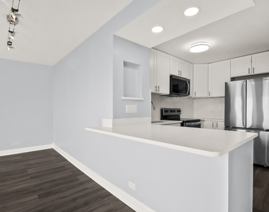 4343 N Clarendon Avenue - Photo Thumbnail 7